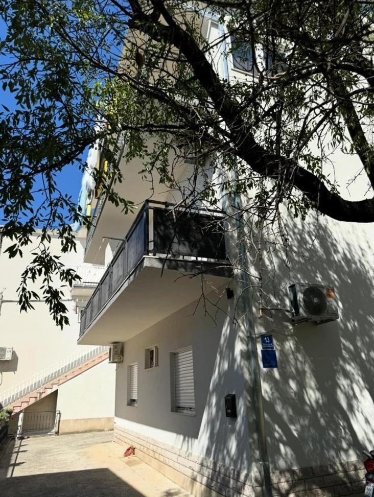 Marsic Apartments & Rooms Baška Voda Kültér fotó