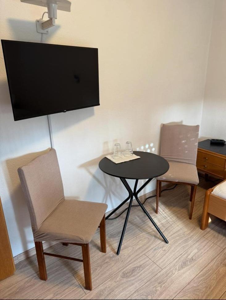Marsic Apartments & Rooms Baška Voda Kültér fotó